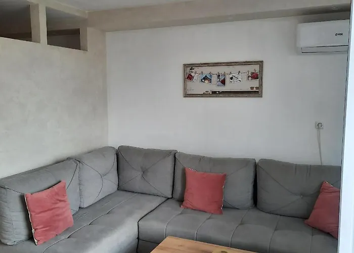 Apartman Nira